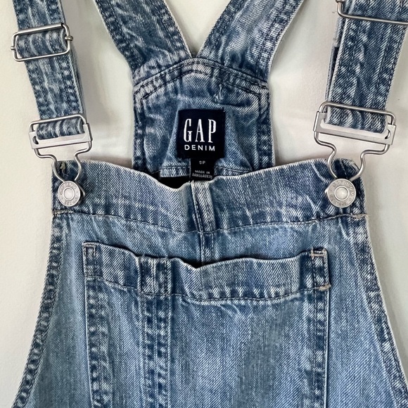 Gap Denim Shortalls - Picture 2 of 3